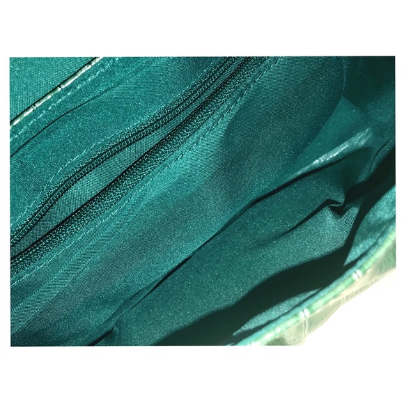 George Green Snake Print Handbag 👜 - Picture 3 of 7